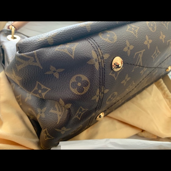 SOLD 💕💕 Louis Vuitton Artsy MM “Retired” - Picture 3 of 8